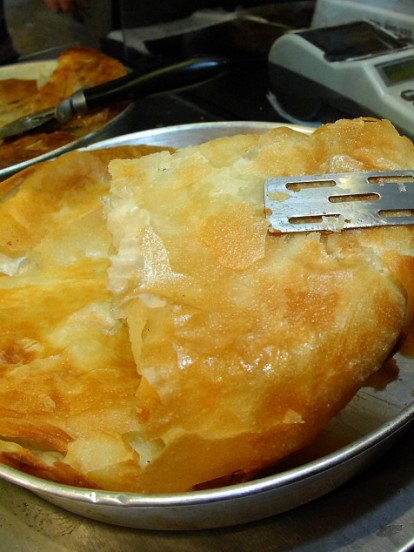 ПОСНИ БУРЕК СА СИРОМ Идеалан за доручак, топи се у устима