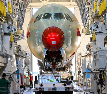 НЕБЕСКО ЧУДО: Објављене слике авиона који ће ОБОРИТИ РЕКОРД