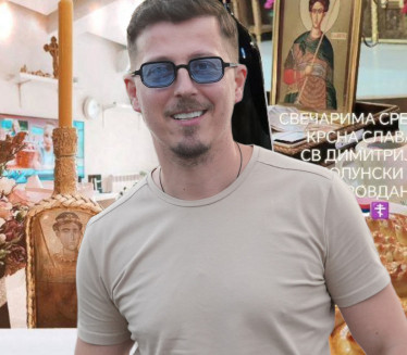 СЛАВА У ДОМУ ДИНЧИЋА: Показао трпезу до последњег детаља