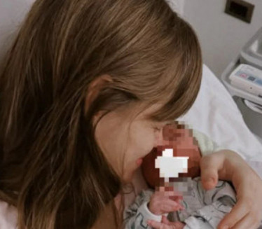 PORODILA SE VODITLJKA RTS-A: Podelila slike iz porodilišta