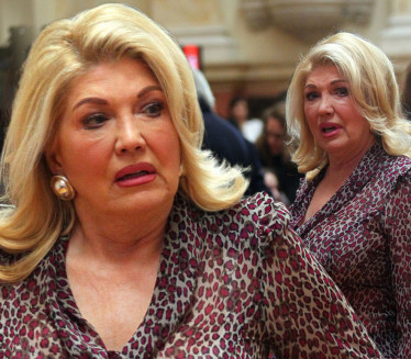 "Интимни снимак сам поднела теже од СМРТИ сина"