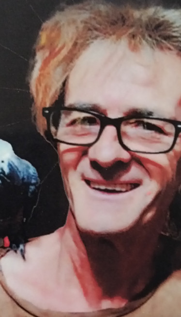 РИМОВАНО ИЗА ОГЛЕДАЛА Књига стихова Зорана С. Радосављевића