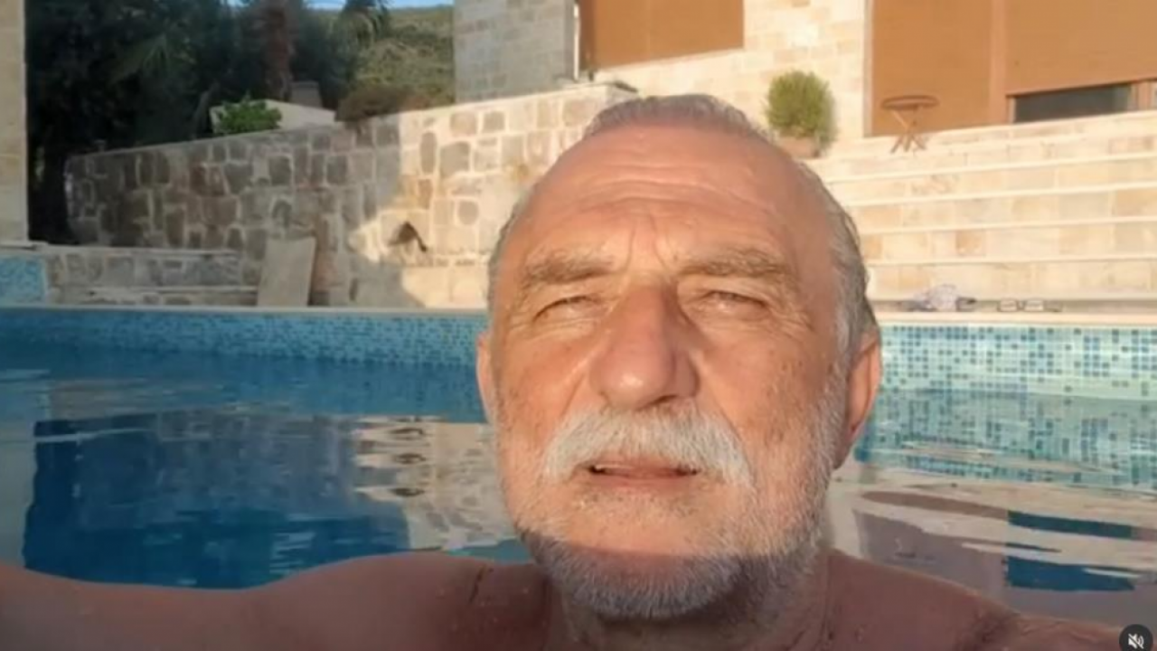 Завирите у Лазареву вилу са базеном и погледом на море