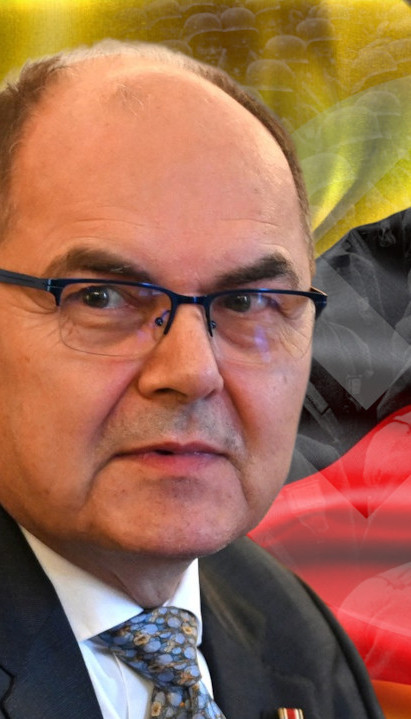 АМБАСАДА НЕМАЧКЕ ШОКИРАНА: Реаговали на "поклон" за Шмита