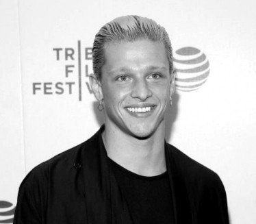 Умро чувени глумац (33), узрок смрти још истражује полиција