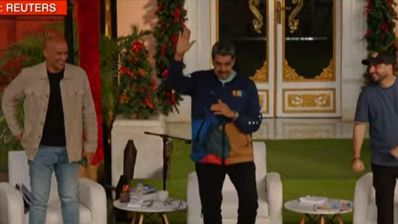 СНИМАК ЗБУНИО СВЕТ: Мадуро, шта то радиш? (ВИДЕО)