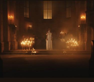 Фолкерка снимила спот у цркви:"Изнајмљује се и плаћа"(ВИДЕО)