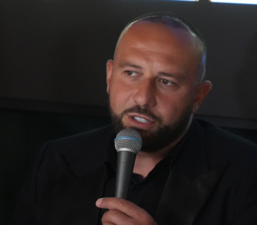 "ZAUVEK U MOM SRCU..." Pevač skrhan nakon smrti kolege (40)