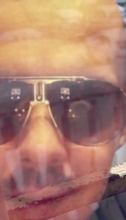 ФОЛКЕР НА ПСИХИЈАТРИЈИ: Слика је ТУГА - решетке, катанац