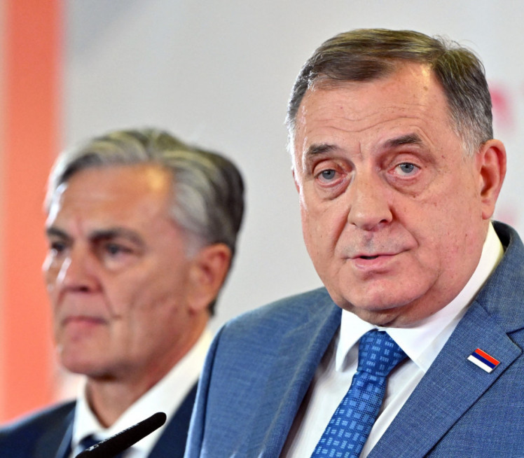 Majka Milorada Dodika u komi! "Situacija je teška..."