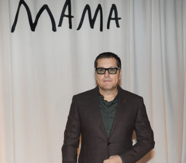 PEJOVIĆ OTKRIO POL BEBE NA KONCERTU "Devojčica je, princeza"