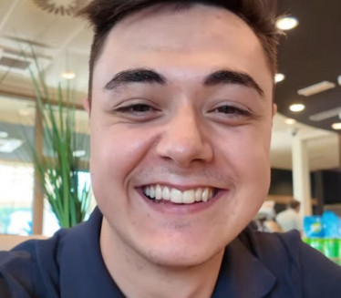 SA 11 GODINA ZAVLADAO SCENOM: Danas je opasan frajer