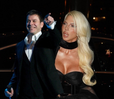 SUROVA SVAĐA: Vlado "Krntijo!"; Karleuša "Vidimo se na sudu"