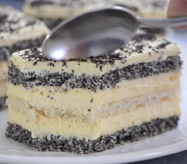 KOLAČ SA MAKOM: Vrlo ukusan i jednostavan za pripremu