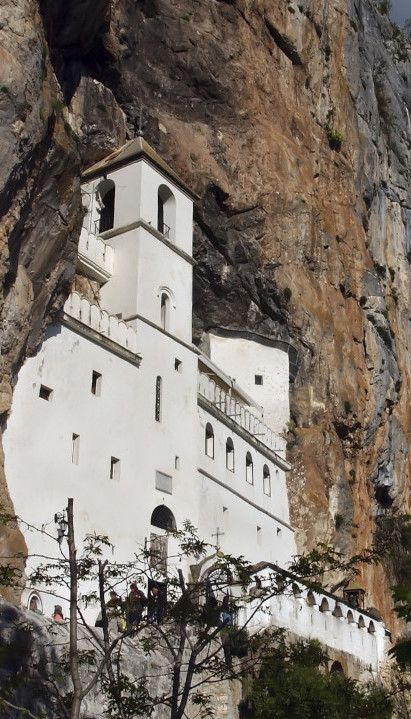 Питала монахињу је ли срећна, па занемела због одговора