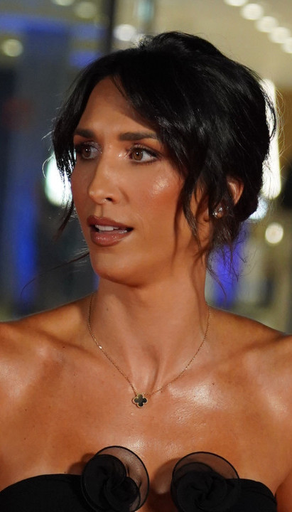 DRSKO: Jelisaveta Orašanin BEZ DONJEG VEŠA na ulici (FOTO)