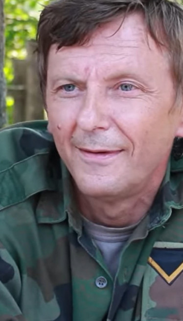 Završio glumu, pa radio na mešalici, rat ga udaljio od ljubavi