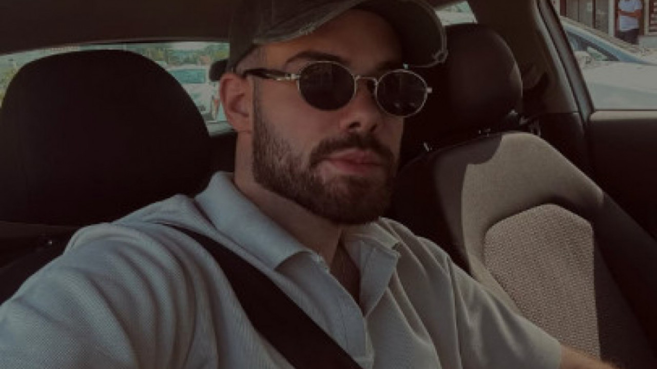 "PEVAM U URGENTNOM": Hito hospitalizovan naš pevač