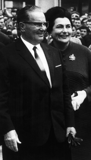 ДА ЛИ СТЕ ЗНАЛИ? Јованка Броз је бака наше познате водитељке