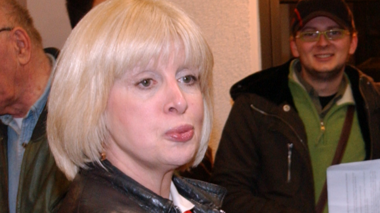 ФАТАЛНА ПЛАВУША: Ова позната глумица је ћерка Јелене Тинске