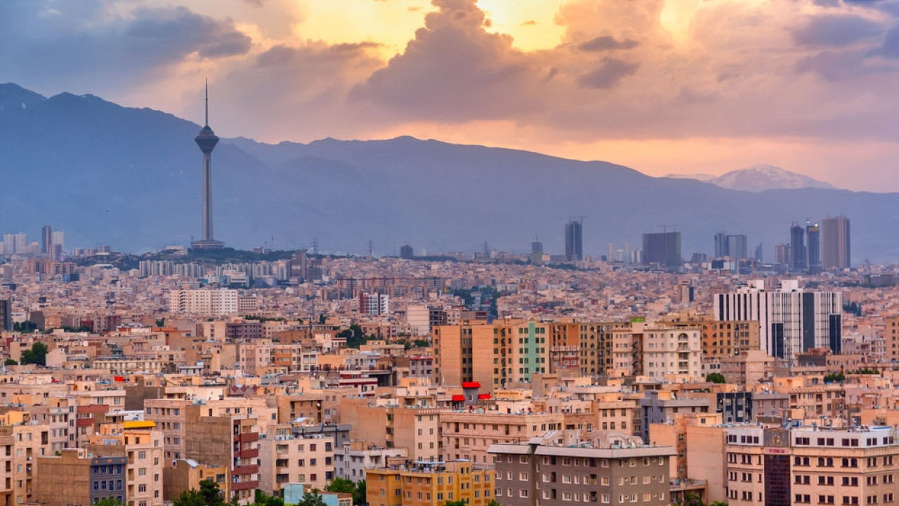 КРИЗА НА ВРХУНЦУ: 15 милиона људи одбројава до "нултог дана"