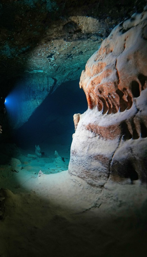 РОНИОЦИ ЗАНЕМЕЛИ: У дубинама пронашли ЧУДЕСНО БЛАГО