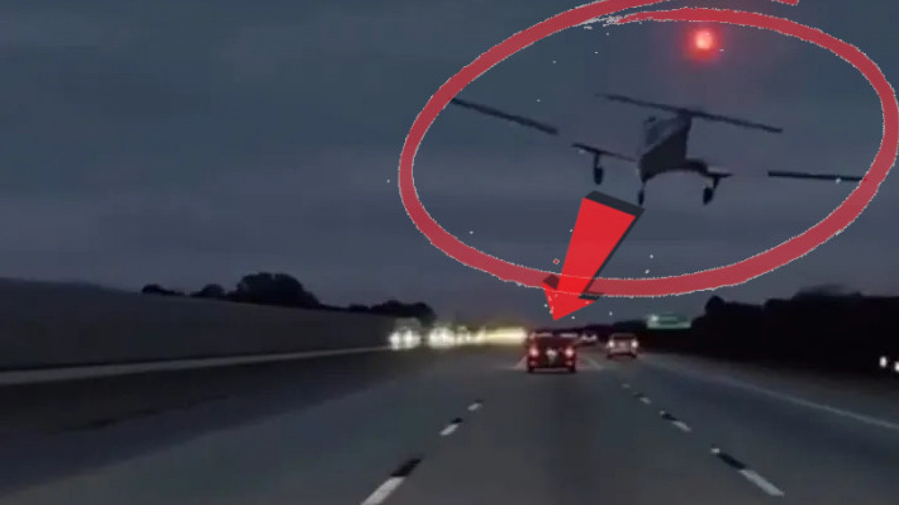 Jeziv snimak AVIONA koji se zakucava u AUTO