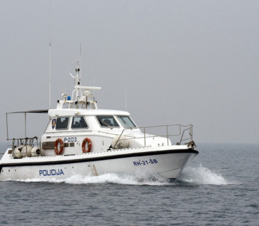 ПРЕВРНУО СЕ ЧАМАЦ НА САВИ: Има мрвих, велики број у болници