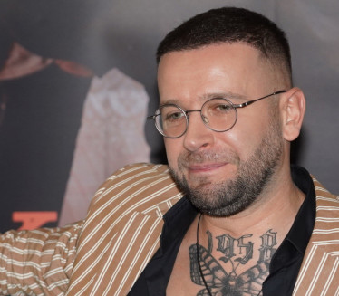 "УЂЕМ У СОБУ, ПОГЛЕДАМ ЊЕНЕ ИГРАЧКЕ..." Потресне речи певача