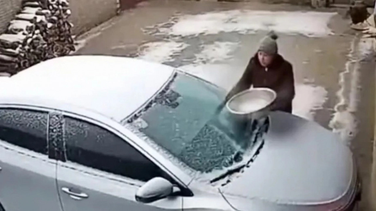 Хтела брзо да ОДЛЕДИ шоферку - направила КАТАСТРОФУ!