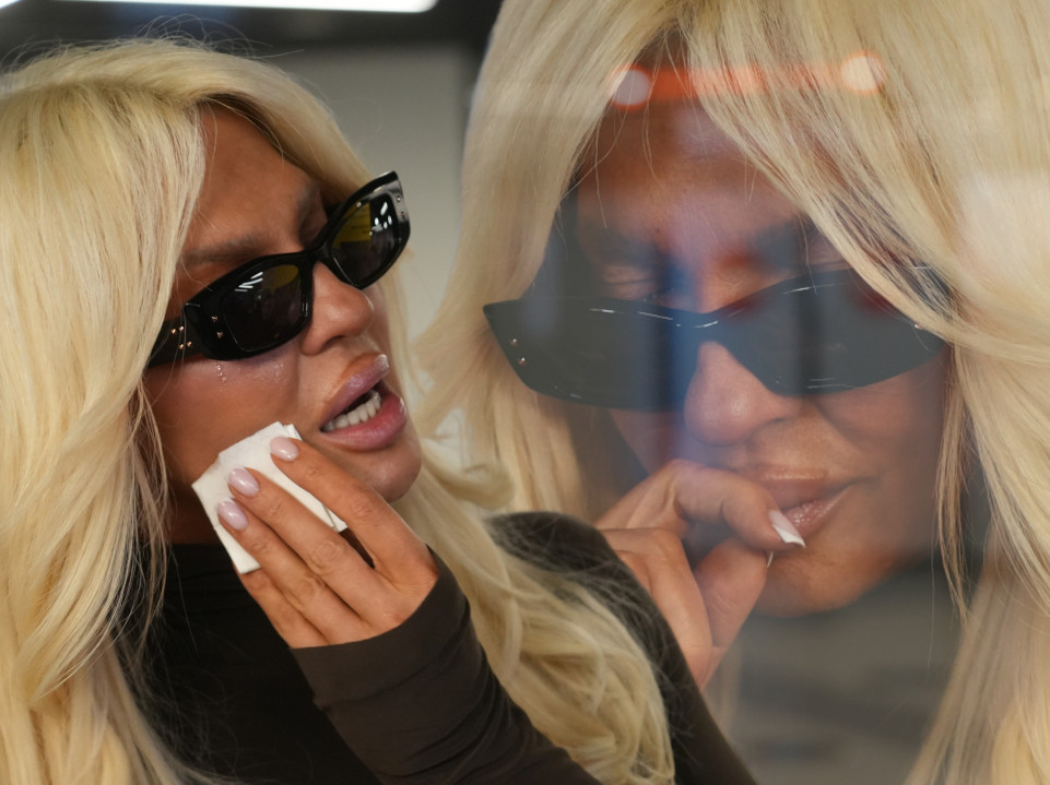 "IZGUBILA SAM BEBU..." Karleuša potvrdila tužne vesti