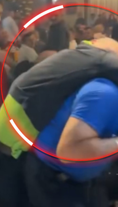 Кинеза покосила српска ракија - није знао где је (ВИДЕО)