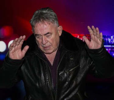 МИМУ ЗАУСТАВИЛА ПОЛИЦИЈА: Кренуо у кафану, а у колима...