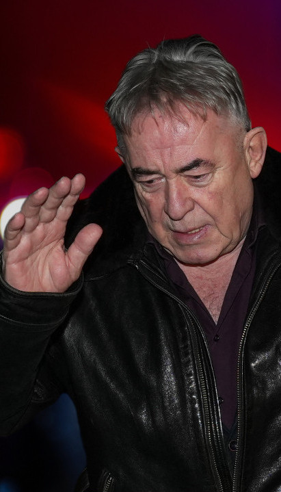 МИМУ ЗАУСТАВИЛА ПОЛИЦИЈА: Кренуо у кафану, а у колима...