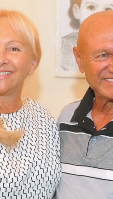 ОКУПЉЕНИ СВИ ЗА СТОЛОМ: Велико славље у Шабановом дому