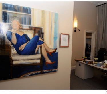 "RAŠČLANJENI BIL"Klinton u haljini-novi podaci o Epštajnu FOTO