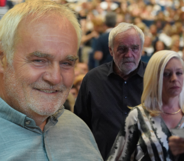 Колика је РАЗЛИКА У ГОДИНАМА између Ћустића и његове жене?