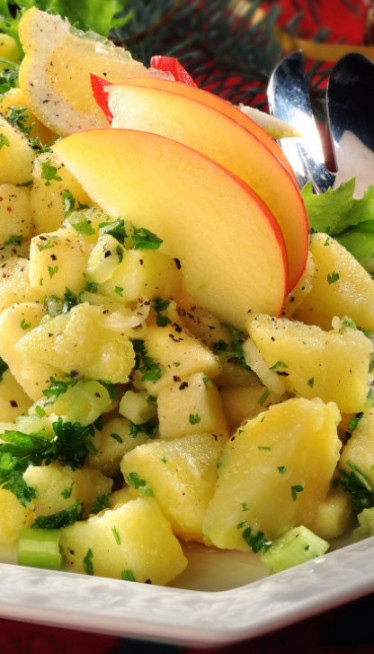 КРОМПИР САЛАТА КОЈА ОСВЕЖАВА: Идеална за посне дане