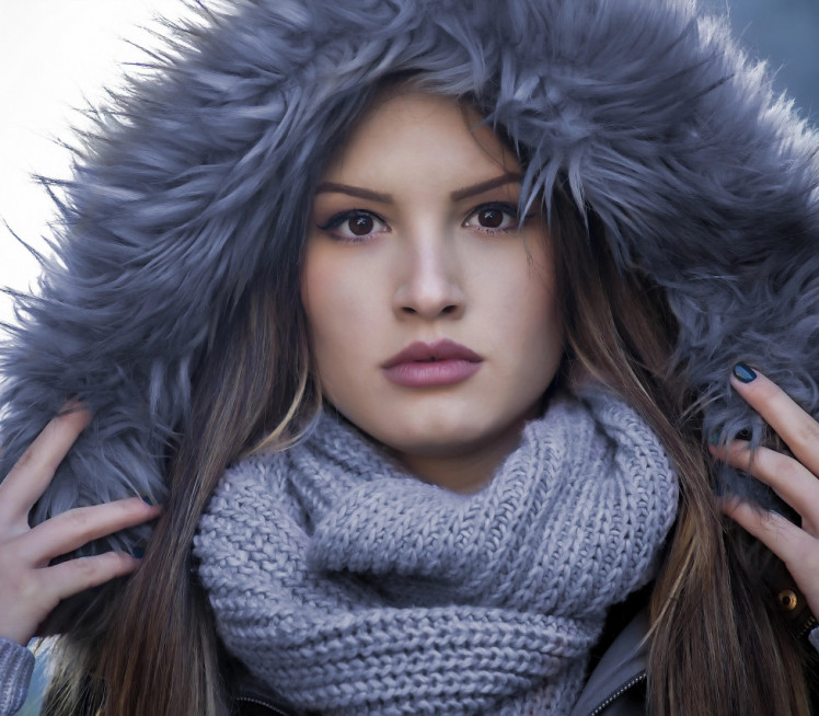 ИЗАЗВАЛА ПОМЕТЊУ Девојка тврди: "Погрешно носите јакне!"