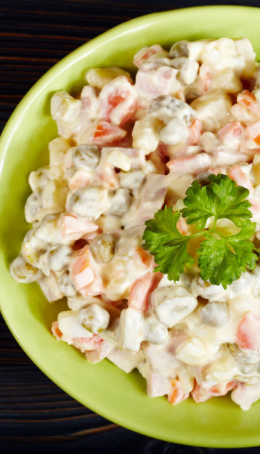 МНОГИ ГРЕШЕ: Колико руска салата може да стоји у фижидеру