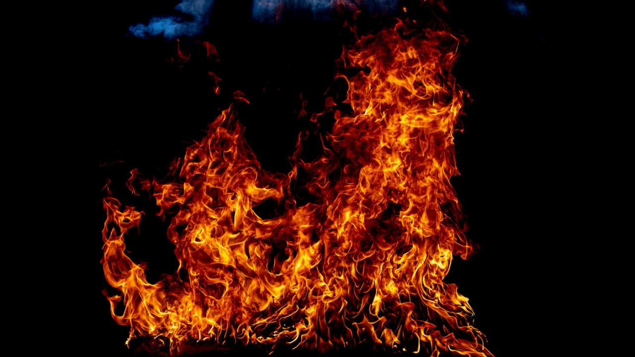 PET OSOBA STRADALO U POŽARU: Gori starački dom!