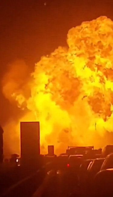 VATRENA KUGLA NASRED AUTO-PUTA LJudi hitno evakuisani (VIDEO)