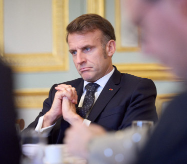 Макрон хоће ЗАБРАНУ друштвених мрежа за млађе од 15 година