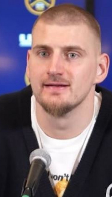 ЈОКИЋЕВА РЕАКЦИЈА: Опет му честитали католички Божић