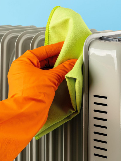 Kako očistiti radijatore i zidove iza njih