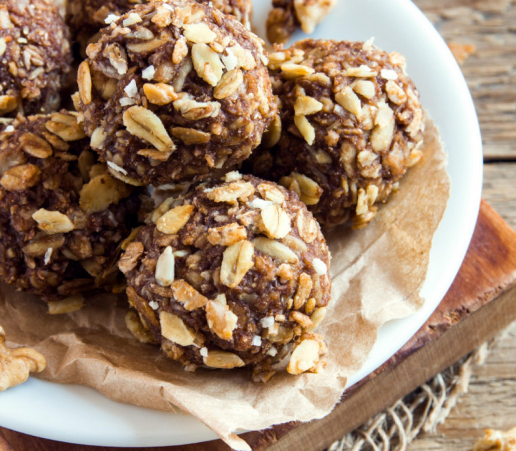 BANANA KUGLICE OD TRI SASTOJKA: Sasvim zdrava varijanta