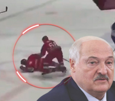 LUKAŠENKO OBOREN NA HOKEJU Vidite reakciju saigrača