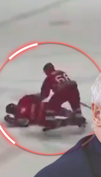 LUKAŠENKO OBOREN NA HOKEJU Vidite reakciju saigrača