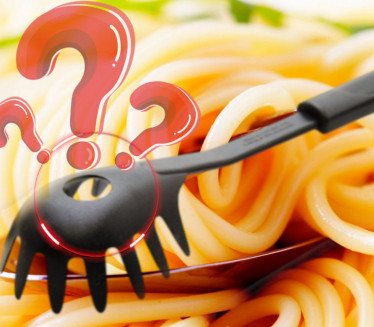 ВЕОМА КОРИСНА: Знате ли чему служи рупа у кашици за шпагете?