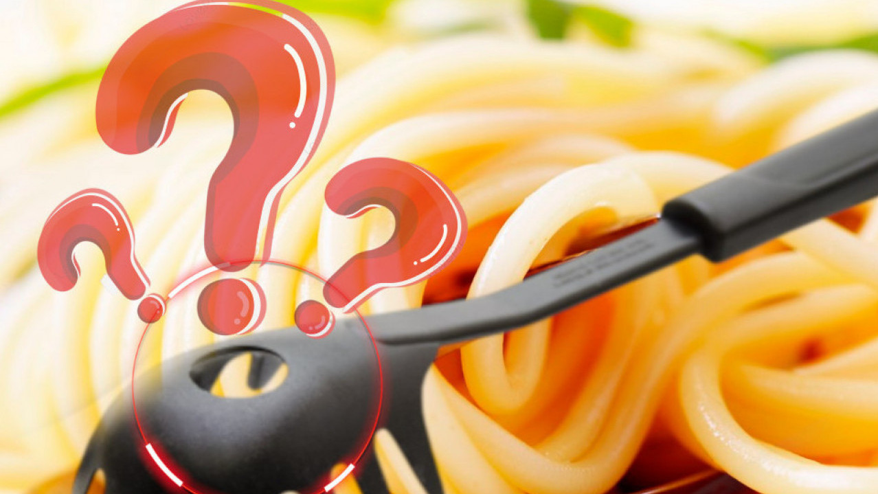 ВЕОМА КОРИСНА: Знате ли чему служи рупа у кашици за шпагете?